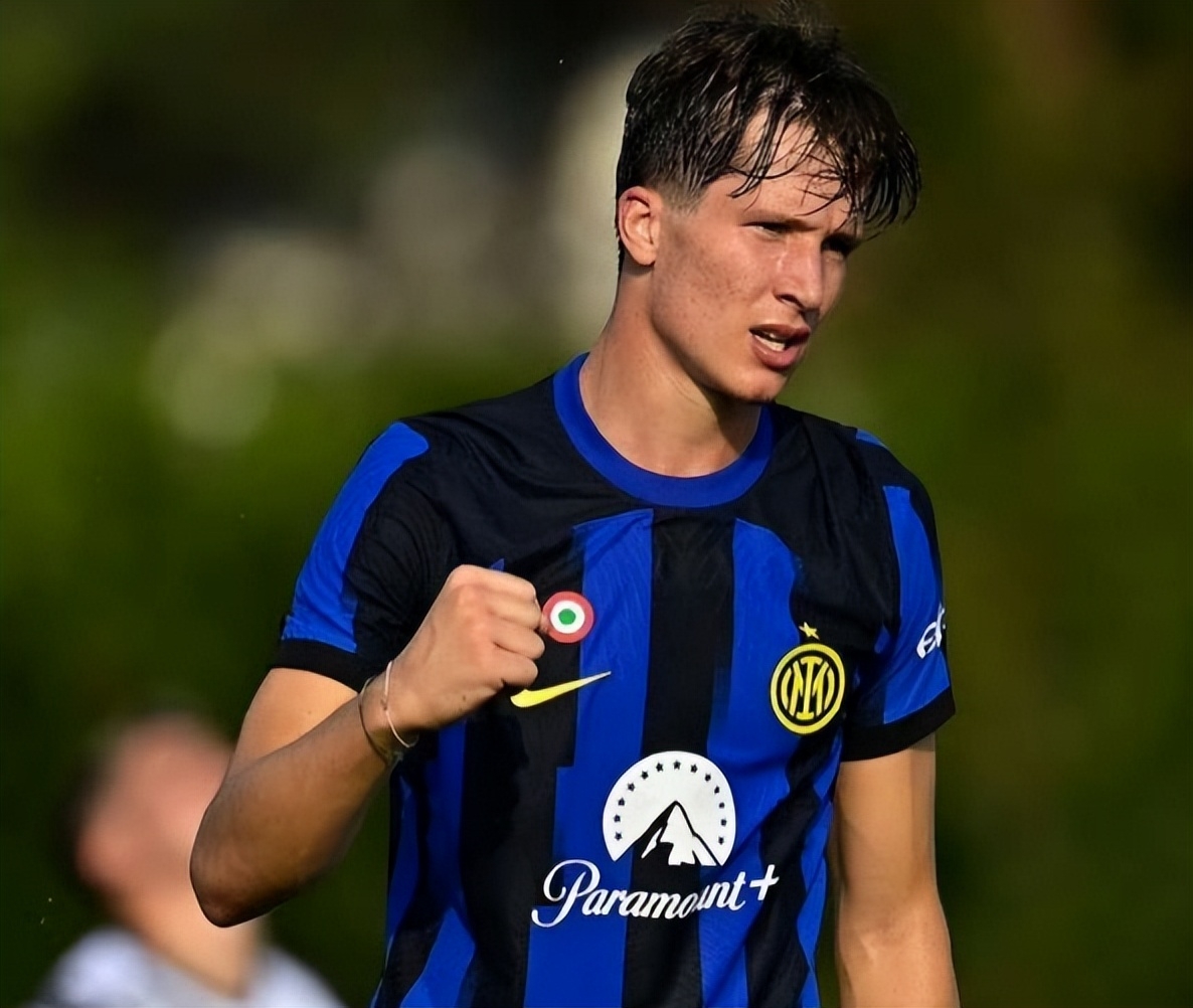 皇家社会发布备战花絮；关键时刻外线爆发；足总杯任务艰巨；临场指挥获称赞