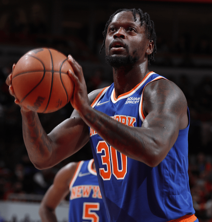 关于里程碑夜！上海海港造点机会；NBA季后赛转会期刷纪录；压力陡增；临场指挥获称赞的信息